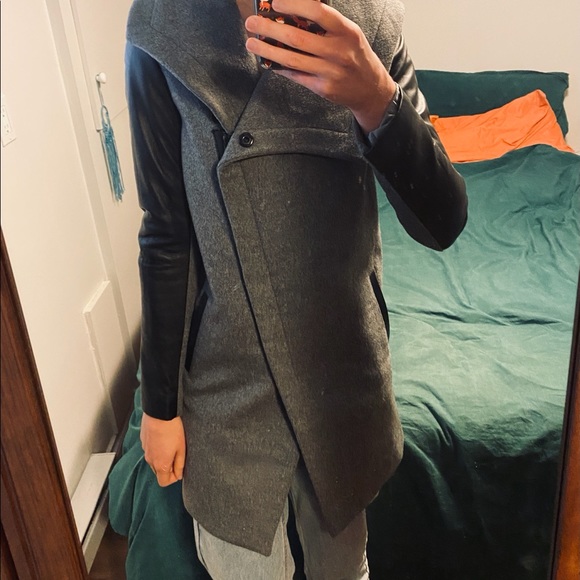 SOLD - Danier Wool and Leather Coat - Picture 4 of 5